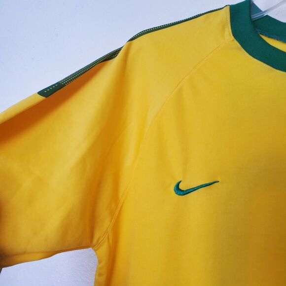 Lumafi Fernanda Brasil Soccer Jersey Football # 10 Mens M Yellow Retro CBF Nike - Picture 4 of 11